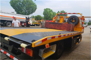 尖扎附近拖车电话号码服务